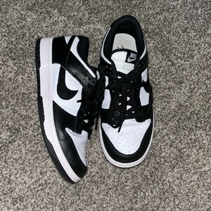 Nike dunks panda